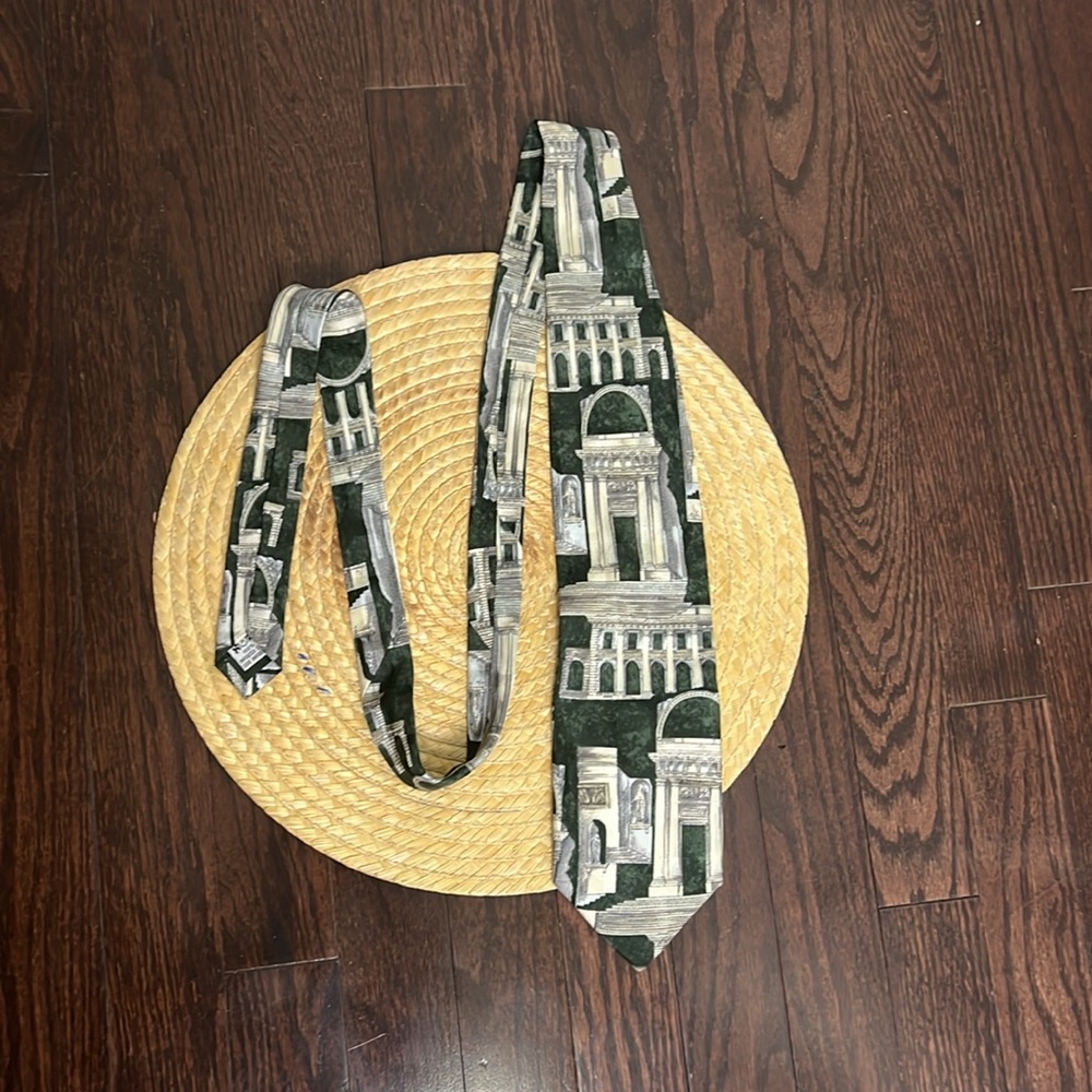 Bialucci Castle Print 100%Silk Neck Tie